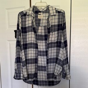 American Eagle Outfitters Navy and White Plaid Flannel